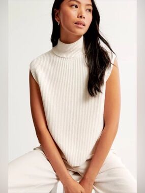 Abercrombie & Fitch Cream Shaker Knit Sweater Vest Mock Neck Sleeveless  L NWT
